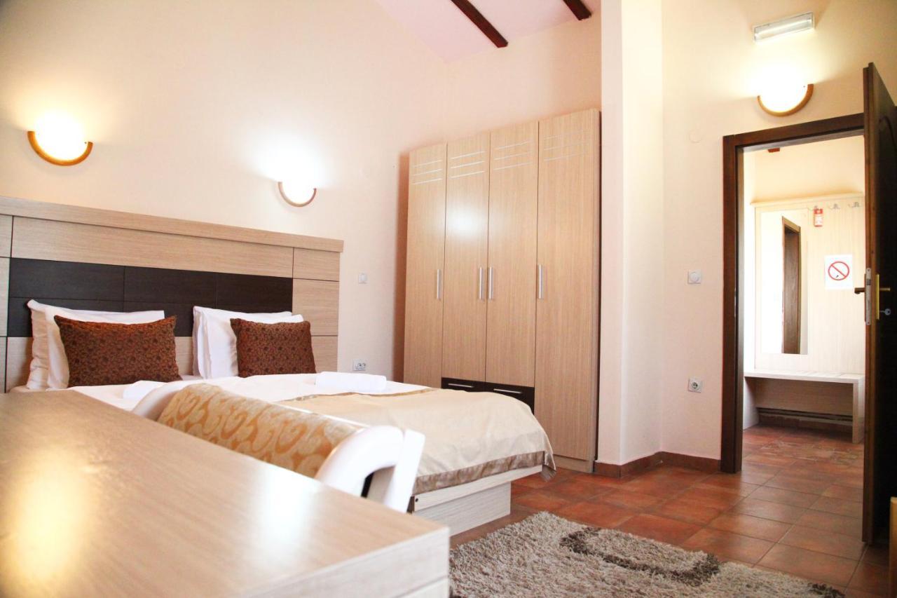 S Club Resort Hotel Aqua Park And Spa Belgrade Extérieur photo