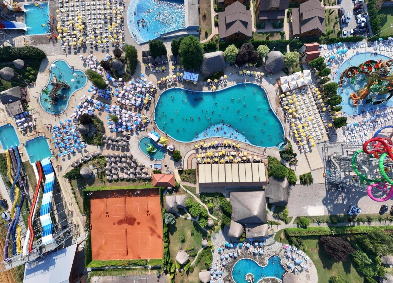 S Club Resort Hotel Aqua Park And Spa Belgrade Extérieur photo