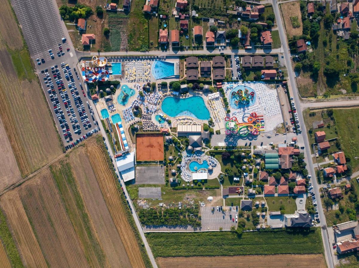S Club Resort Hotel Aqua Park And Spa Belgrade Extérieur photo